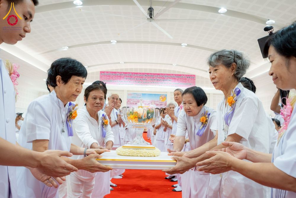 ภาพ No.254786:วันที่ 15 ตุลาคม พ.ศ. 2568 พิธีบรรจุพระบรมสารีริกธาตุภายในพระเกตุองค์พระประธาน สมโภชพระประธาน พระธรรมกาย ณ ศูนยอบรมเยาวชนกาญจนบุรี