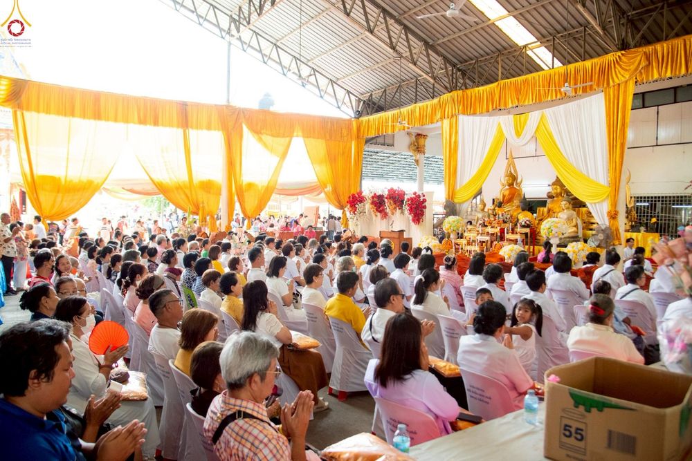 ภาพ No.264797:วันที่ 23 ตุลาคม พ.ศ. 2568 พิธีทอดกฐินสามัคคีทั่วไทย 30,000 วัด โดยคณะศิษยานุศิษย์ บูชาธรรม 81 ปี หลวงพ่อธัมมชโย ณ วัดอัยยิการาม อ.คลองหลวง จ.ปทุมธานี