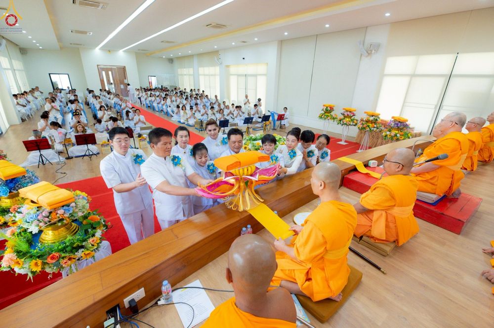 ภาพ No.255410:วันที่ 13 ตุลาคม พ.ศ. 2568 พิธีทอดกฐินสถาปนาอาคารเศรษฐีถาวร อาคารที่พักผู้มาปฏิบัติธรรม ณ ศูนย์ปฏิบัติธรรมจันทบุรี