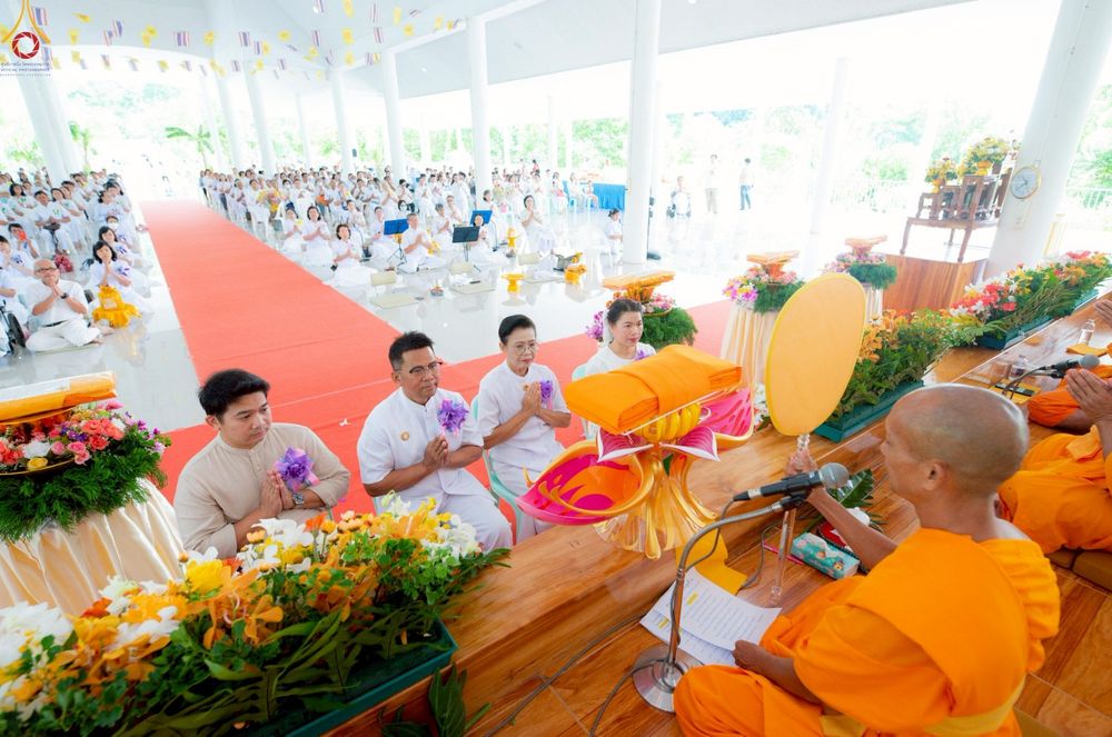 ภาพ No.263582:วันที่ 23 ตุลาคม พ.ศ. 2568 พิธีทอดกฐินสามัคคี เพื่อปรับปรุงและต่อเติมอาคารอเนกประสงค์ และพิธีทอดกฐินสามัคคีทั่วไทย 30,000 วัด ณ ศูนย์ปฏิบัติธรรมโพธารามราชบุรี ตำบลเขาชะงุ้ม อำเภอโพธาราม จังหวัดราชบุรี