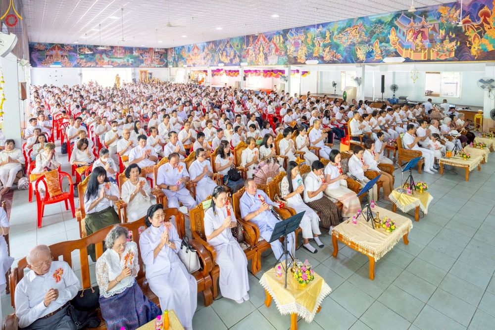 ภาพ No.286049:วันที่ 11 ตุลาคม พ.ศ. 2568 พิธีทอดกฐินสามัคคีทั่วไทย 30,000 วัด โดยคณะศิษยานุศิษย์ บูชาธรรม 81 ปี หลวงพ่อธัมมชโย ณ วัดโบสถ์บน ต.บางคูเวียง อ.บางกรวย จ.นนทบุรี