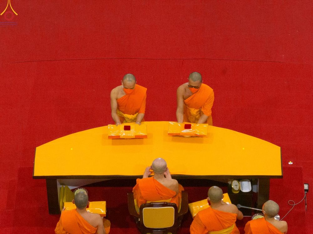 ภาพ No.88129:พิธีมุทิตาสักการะ เปรียญธรรม 9,6,3 และบาลีศึกษา 6,3  พิธีมอบดวงแก้วสามเณรทรงบาลีไวยากรณ์ วันอาทิตย์ 17 กันยายน พ.ศ. 2566 ณ สภาธรรมกายสากล วัดพระธรรมกาย