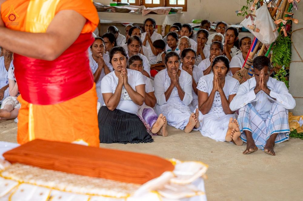 ภาพ No.262989:วันที่ 22 ตุลาคม พ.ศ. 2568 พิธีทอดกฐินสมทบ วัดกัลยาณมิตรต่างประเทศ  บูชาธรรม 81 ปี หลวงพ่อธัมมชโย ณ วัดโกฮอน ราชมหาวิหารายา และวัดศรีสุธรรมมารามายา   เมืองมาตะเล ประเทศศรีลังกา 