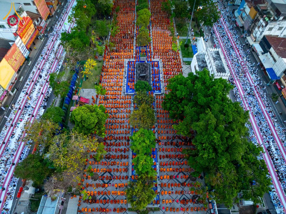 ภาพ No.312709:วันอาทิตย์ที่ 8 มีนาคม พ.ศ.2569 ทำบุญเมืองนครราชสีมา 558 ปี ตักบาตรพระ 10,000 รูป (ภาพชุดที่ 2)