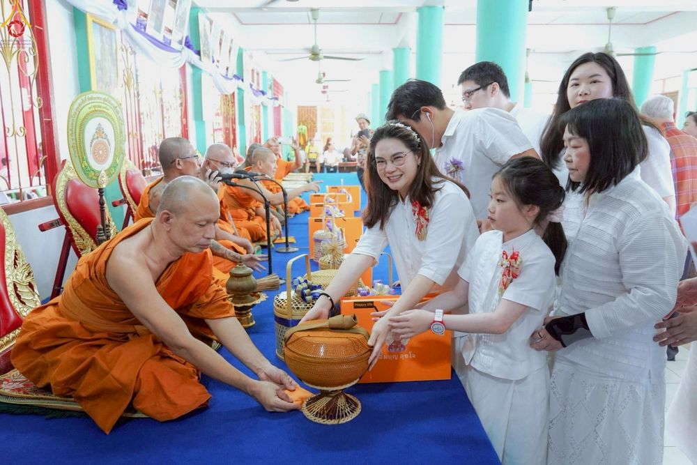 ภาพ No.265240:วันที่ 18 ตุลาคม พ.ศ. 2568 พิธีทอดกฐินสามัคคีทั่วไทย วัดค้างคาว ต.บางไผ่ อ.เมืองนนทบุรี จ.นนทบุรี โดยคณะศิษยานุศิษย์ บูชาธรรม 81 ปี หลวงพ่อธัมมชโย