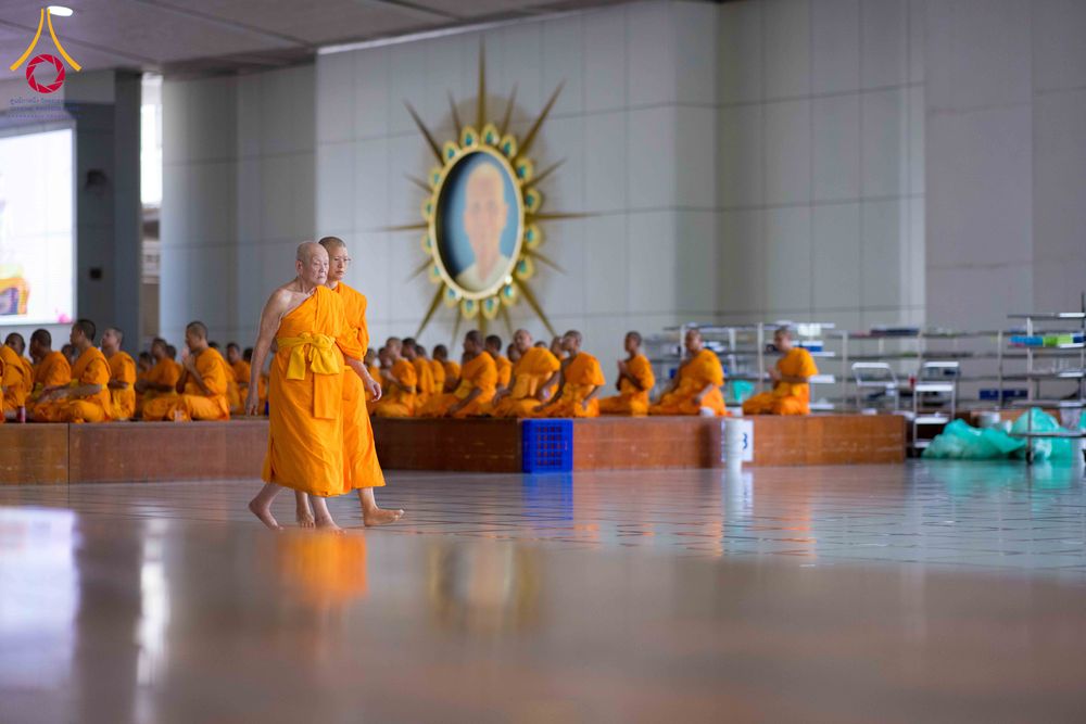 ภาพ No.329945:วันที่ 23 พฤษภาคม พ.ศ. 2569 พิธีถวายภัตตาหารเมนูสวรรค์ เพื่อการบรรลุธรรม ณ หอฉันคุณยายอาจารย์ฯ วัดพระธรรมกาย จังหวัดปทุมธานี