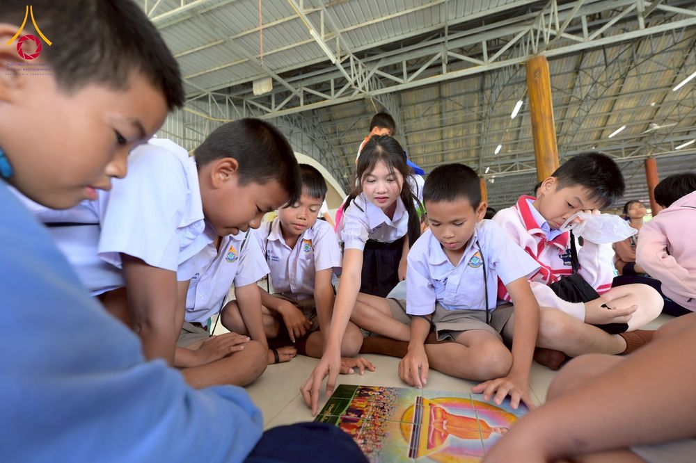 ภาพ No.274843:วันที่ 28 พฤศจิกายน พ.ศ. 2568 รวมพลังเด็กดี V-Star ผู้นำฟื้นฟูศีลธรรมโลก ประจำปี 2568 จังหวัดอุบลราชธานี ณ วัดป่าอุบลแก้ว อ.วารินชำราบ จ.อุบลราชธานี