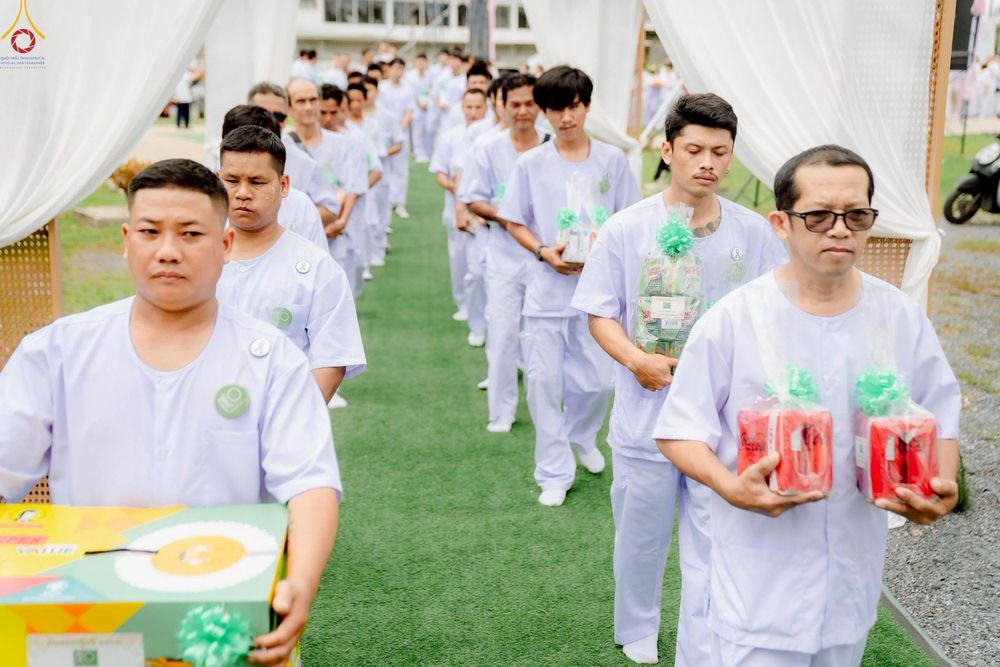 ภาพ No.266811:วันที่ 5 พฤศจิกายน พ.ศ. 2568 พิธีทอดกฐิน ณ อนุสรณ์สถานพระมงคลเทพมุนี  (สด จนฺทสโร) ผู้ค้นพบวิชชาธรรมกาย สถานที่ตั้งมโนปณิธานบวชตลอดชีวิต คลองบางนางแท่น ต.หอมเกร็ด อ.สามพราน จ.นครปฐม