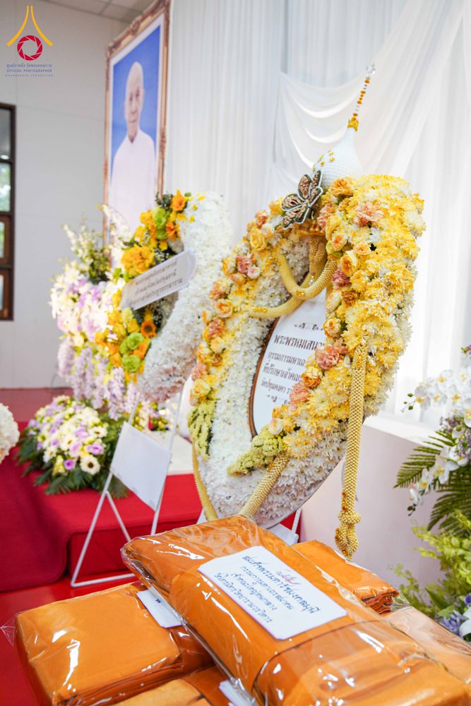 ภาพ No.315123:วันจันทร์ที่ 23 มีนาคม พ.ศ. 2569 พิธีบำเพ็ญกุศล คุณพ่อณรงค์ จินตมากุล  สิริอายุ 99 ปี 11 เดือน โยมบิดา พระครูปลัดรัตนวีรวัฒน์ (รังสฤษดิ์ อิทฺธิจินตโก) ที่ปรึกษาเจ้าคณะจังหวัดปทุมธานี เจ้าอาวาสวัดพระธรรมกาย  ณ ห้องปลูกศรัทธา 2 วัดพระธรรมกาย ปทุมธานี