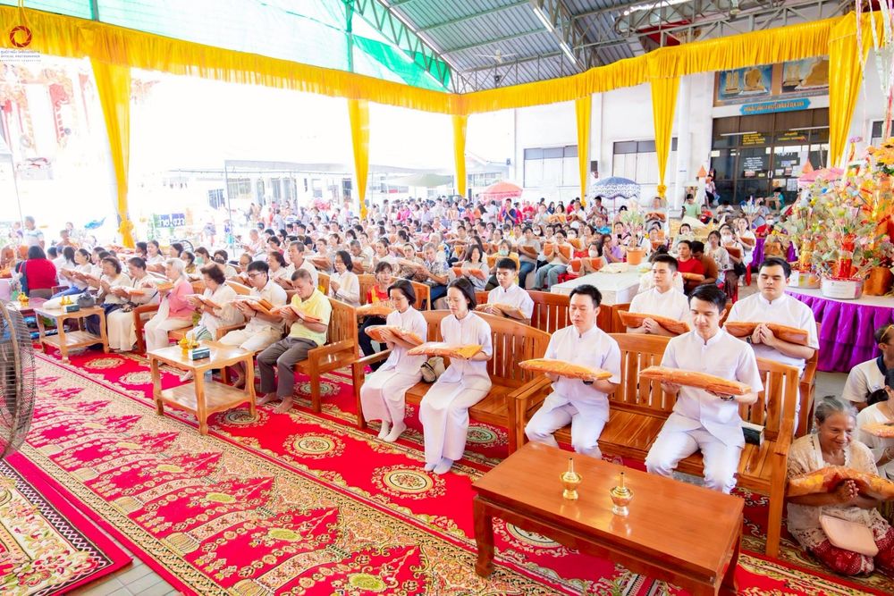 ภาพ No.264788:วันที่ 23 ตุลาคม พ.ศ. 2568 พิธีทอดกฐินสามัคคีทั่วไทย 30,000 วัด โดยคณะศิษยานุศิษย์ บูชาธรรม 81 ปี หลวงพ่อธัมมชโย ณ วัดอัยยิการาม อ.คลองหลวง จ.ปทุมธานี