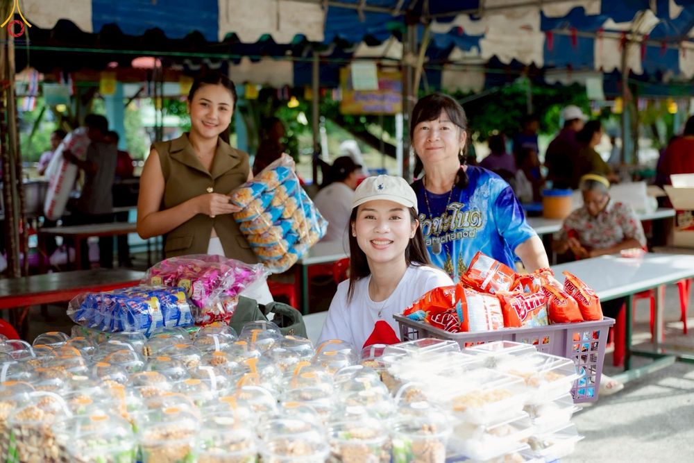 ภาพ No.253898:วันที่ 12 ตุลาคม พ.ศ. 2568 พิธีทอดกฐินสามัคคีทั่วไทย 30,000 วัด โดยคณะศิษยานุศิษย์ บูชาธรรม 81 ปี หลวงพ่อธัมมชโย ณ วัดทำเลทอง อ.ลำลูกกา จ.ปทุมธานี