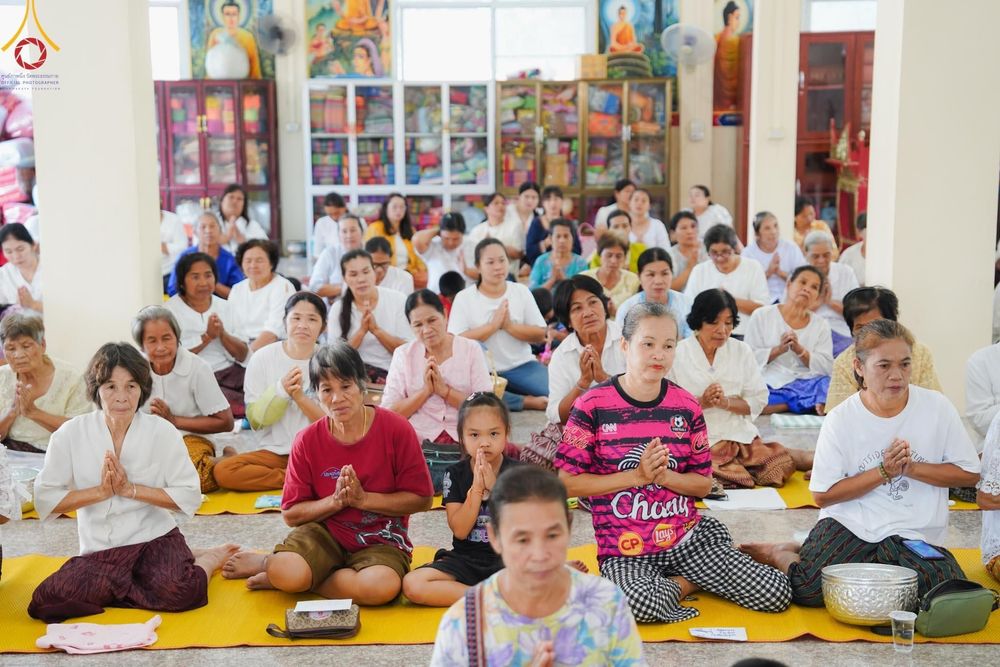 ภาพ No.165549:พิธีทอดกฐิน ณ วัดโพธิ์ชุม จ.เลย ในโครงการกฐินสามัคคีทั่วไทย 30,000 วัด บูชาธรรม 80 ปี หลวงพ่อธัมมชโย โดยคณะศิษยานุศิษย์วัดพระธรรมกาย วันที่ 21 ตุลาคม พ.ศ. 2567