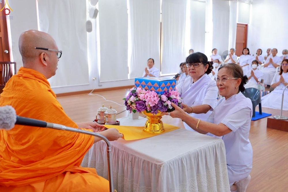 ภาพ No.247551:วันที่ 19-21 กันยายน พ.ศ. 2568 โครงการบวชอุบาสกแก้ว อุบาสิกาแก้ว ตัวแทนทอดกฐิน 30,000 วัด รุ่นที่ 2 ณ ศูนย์กัลยาณมิตรบางพลี สมุทรปราการ