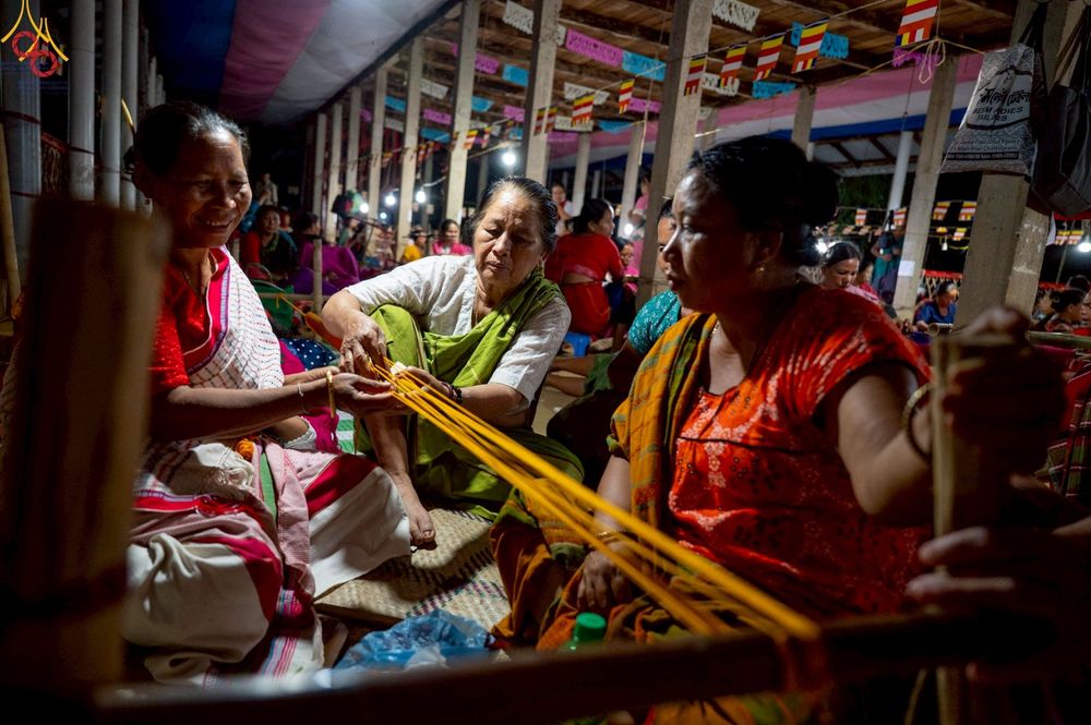 ภาพ No.261618:วันที่ 19 ตุลาคม พ.ศ. 2568 พิธีทอดกฐินสมทบ วัดกัลยาณมิตรต่างประเทศ บูชาธรรม 81 ปี หลวงพ่อธัมมชโย ณ วัดสารนาถ เมืองคาร์การชารี ประเทศบังกลาเทศ 