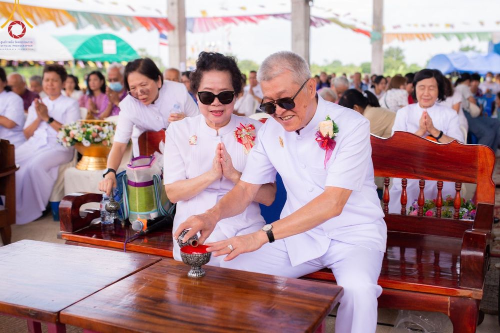 ภาพ No.172728:พิธีทอดกฐิน ณ วัดบ้านขาม อ.หนองแซง จ.สระบุรี ในโครงการกฐินสามัคคีทั่วไทย 30,000 วัด บูชาธรรม 80 ปี หลวงพ่อธัมมชโย โดยคณะศิษยานุศิษย์วัดพระธรรมกาย วันที่ 27 ตุลาคม พ.ศ. 2567