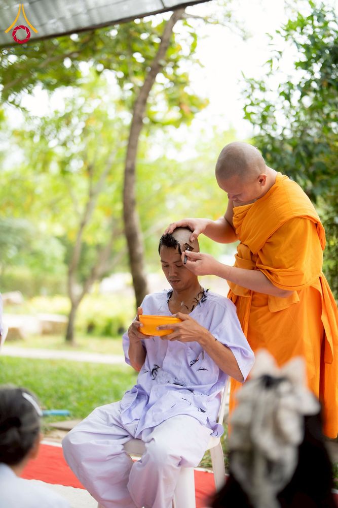 ภาพ No.278224:วันศุกร์ที่ 5 ธันวาคม พ.ศ. 2568 (วันพ่อแห่งชาติ) พิธีบรรพชาอุปสมบทหมู่ธรรมทายาท จำนวน 16 รูป โครงการบรรพชาอุปสมบทหมู่ รุ่นบูชาธรรมมหาปูชนียาจารย์ ประจำปี 2568  ณ ศูนย์ปฏิบัติธรรมและอบรมเยาวชนพระนครศรีอยุธยา จ.พระนครศรีอยุธยา