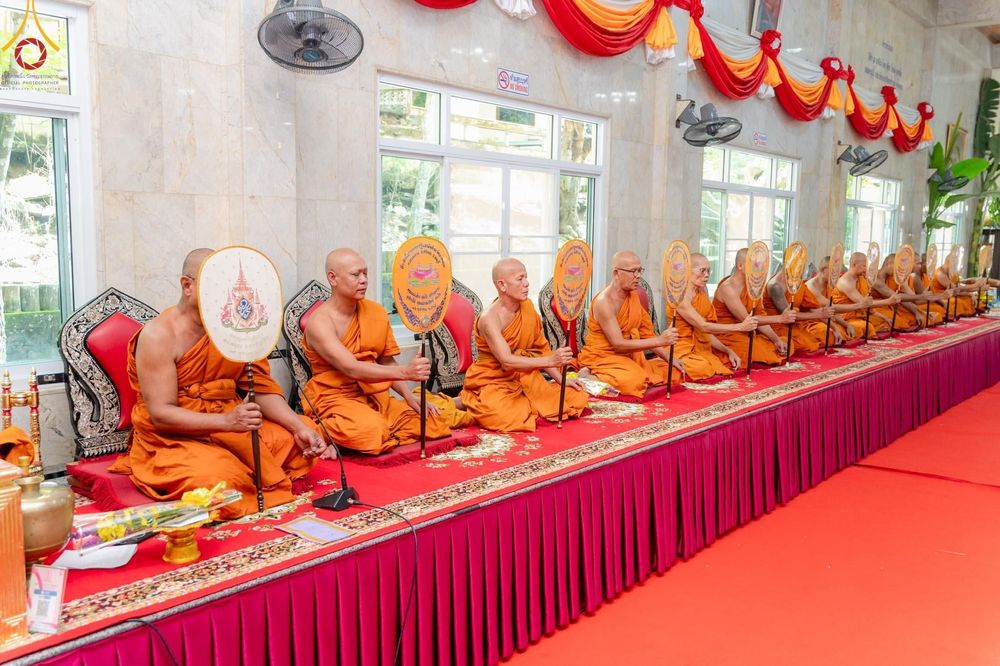 ภาพ No.165912:พิธีทอดกฐิน ณ วัดเขาตะแบก อ.ศรีราชา จ.ชลบุรี ในโครงการกฐินสามัคคีทั่วไทย 30,000 วัด บูชาธรรม 80 ปี หลวงพ่อธัมมชโย โดยคณะศิษยานุศิษย์วัดพระธรรมกาย วันที่ 20 ตุลาคม พ.ศ. 2567