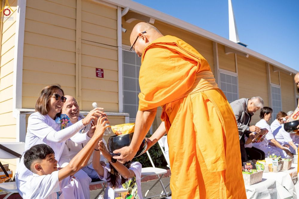 ภาพ No.255616:วันที่ 12 ตุลาคม พ.ศ. 2568 พิธีทอดกฐินสามัคคี  ณ วัดพระธรรมกายซิลิคอนวัลเลย์  สหรัฐอเมริกา 