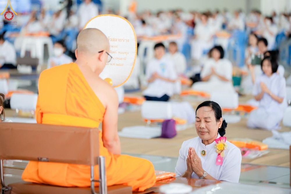 ภาพ No.167396:พิธีบุพเปตพลี ครั้งที่ 157 ร่วมอุทิศบุญกุศลแด่หมู่ญาติที่ล่วงลับไปแล้ว และสืบทอดอายุพระพุทธศาสนา วันพฤหัสที่ 31 ตุลาคม พ.ศ. 2567 (วันพระ แรม 14 ค่ำ เดือน 11) ณ หอฉันคุณยายอาจารย์ฯ วัดพระธรรมกาย