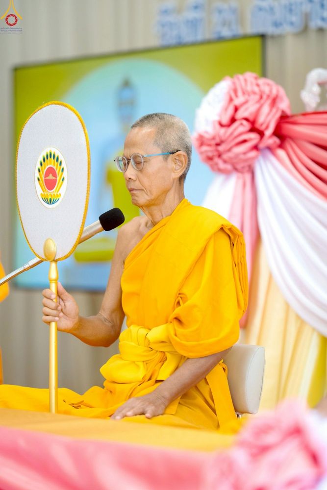 ภาพ No.249270:วันที่ 20 กันยายน พ.ศ. 2568 พิธีประดิษฐานรูปหล่อหลวงปู่วัดปากน้ำ ภาษีเจริญ ณ วิหารพระมงคลเทพมุนี (สด จนฺทสโร) ศูนย์ปฏิบัติธรรมภูเก็ต จ.ภูเก็ต