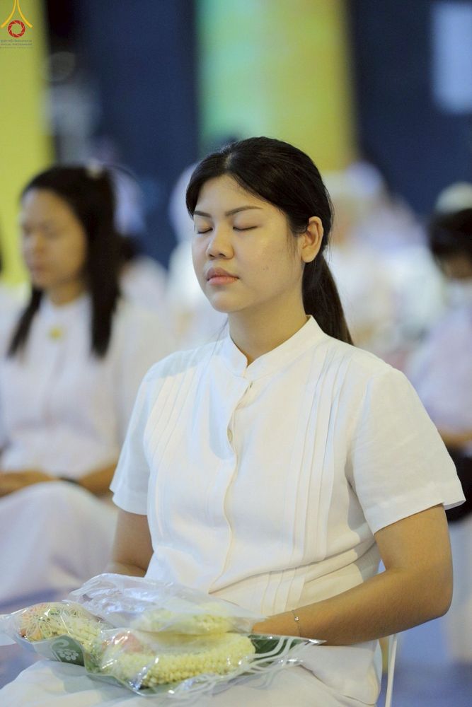 ภาพ No.241065:วันพุธที่ 27 สิงหาคม พ.ศ. 2568 พิธีจุดประทีป ในวันธรรมชัย ณ วัดพระธรรมกาย