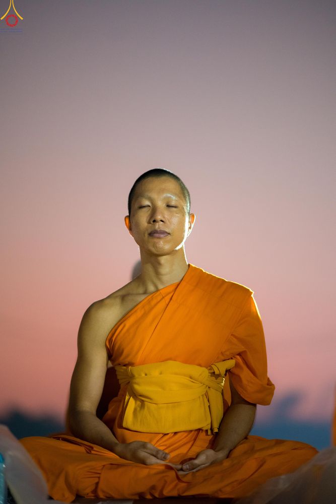 ภาพ No.294333:วันที่ 14 มกราคม พ.ศ. 2569 พิธีตักบาตรพระธรรมยาตรา ณ วัดสองพี่น้อง ต.ต้นตาล อ.สองพี่น้อง จ.สุพรรณบุรี ในโครงการธรรมยาตรา กตัญญูบูชา มหาปูชนียาจารย์ พระมงคลเทพมุนี(สด จนฺทสโร) พระผู้ปราบมาร อนุสรณ์สถาน 7 แห่ง ปีที่ 14