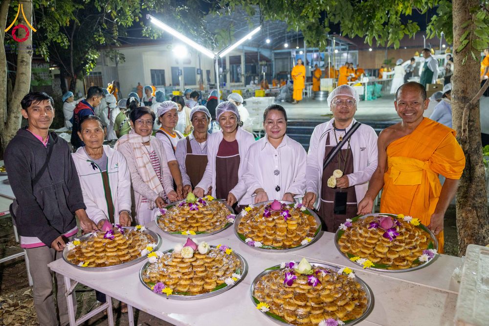 ภาพ No.293701:วันที่ 14 มกราคม พ.ศ. 2569  พิธีถวายภัตตาหารเป็นสังฆทาน แด่พระธรรมยาตรา  ณ วัดสองพี่น้อง ต.ต้นตาล อ.สองพี่น้อง จ.สุพรรณบุรี  ในโครงการธรรมยาตรา กตัญญูบูชา มหาปูชนียาจารย์  พระมงคลเทพมุนี(สด จนฺทสโร) พระผู้ปราบมาร  อนุสรณ์สถาน 7 แห่ง ปีที่ 14