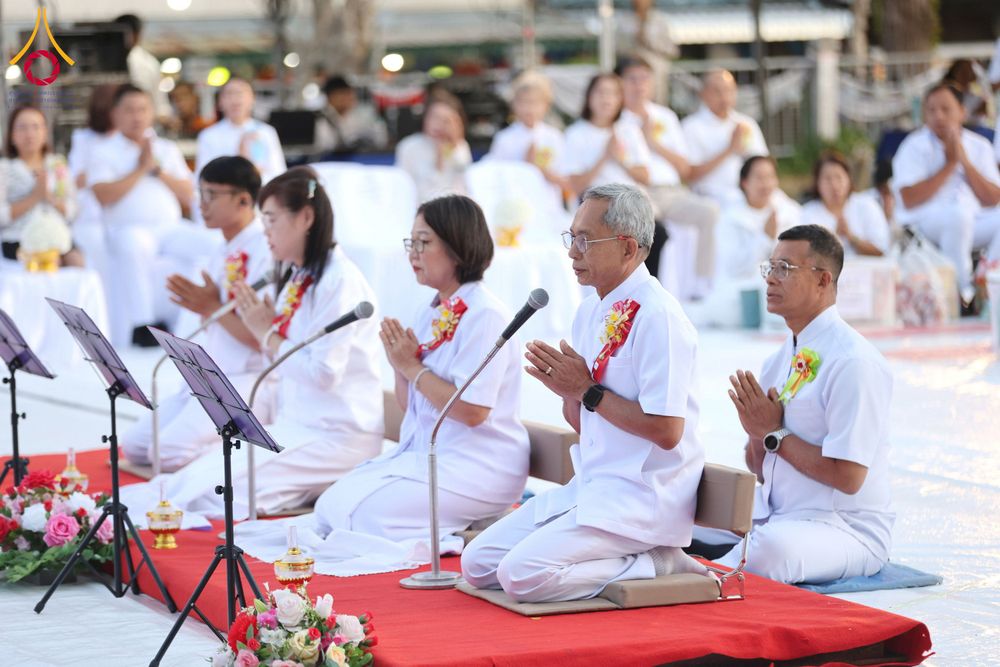 ภาพ No.310284:วันอาทิตย์ที่ 15 กุมภาพันธ์ พ.ศ. 2569 ตักบาตรพระ 1,000 รูป เมืองตรัง ปีที่ 2 ณ ลานพระบรมราชานุสาวรีย์ รัชกาลที่ 5 (หน้าศาลจังหวัดตรัง)อ.เมือง จ.ตรัง