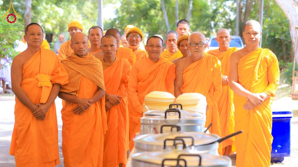 ภาพ No.285606:วันที่ 26-30  พฤศจิกายน พ.ศ. 2568  กิจกรรมสวดมนต์ นั่งสมาธิ ฟังธรรม ของนาคธรรมทายาท ในโครงการบวชบูชาธรรมมหาปูชนียาจารย์  ณ ศูนย์ปฏิบัติธรรมบุรีรัมย์ จ.บุรีรัมย์