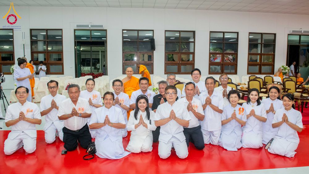 ภาพ No.314733:วันเสาร์ที่ 21 มีนาคม พ.ศ. 2569 พิธีบำเพ็ญกุศล คุณพ่อณรงค์ จินตมากุล  สิริอายุ 99 ปี 11 เดือน โยมบิดา พระครูปลัดรัตนวีรวัฒน์ (รังสฤษดิ์ อิทฺธิจินตโก) ที่ปรึกษาเจ้าคณะจังหวัดปทุมธานี เจ้าอาวาสวัดพระธรรมกาย  ณ ห้องปลูกศรัทธา 2 วัดพระธรรมกาย ปทุมธานี