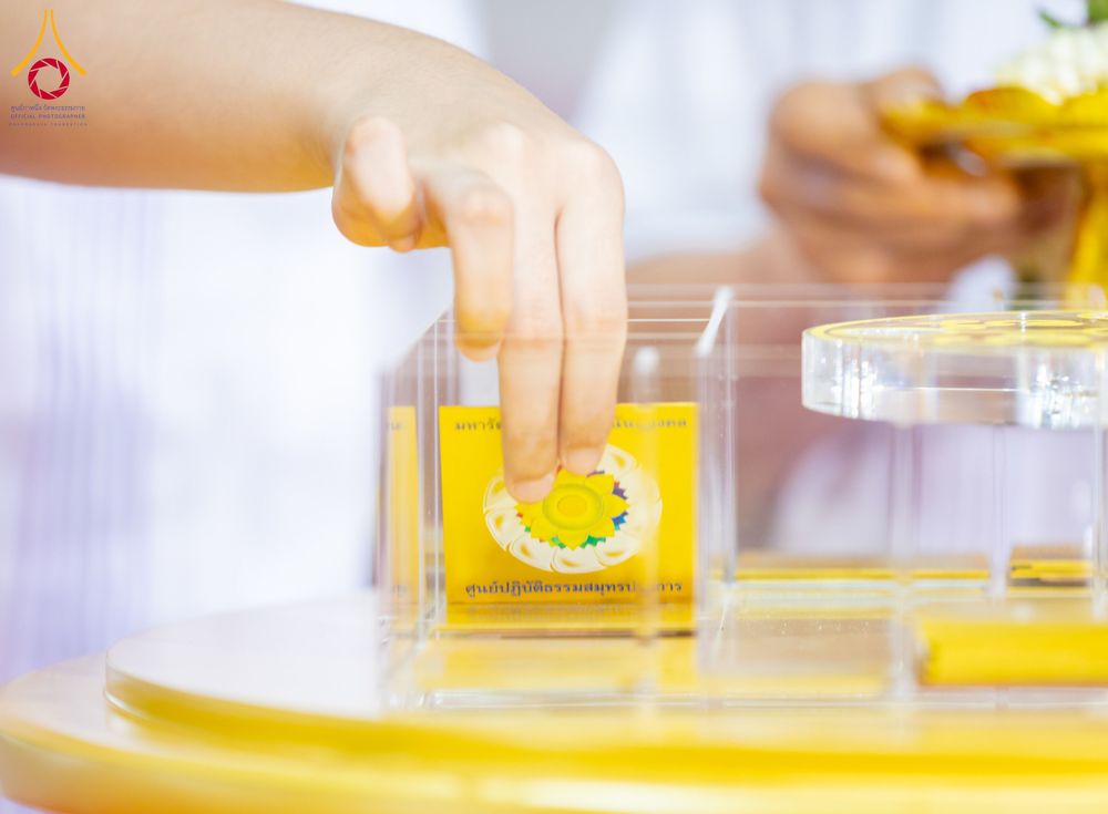 ภาพ No.315699:วันอาทิตย์ ที่ 22 มีนาคม พ.ศ. 2569 พิธีทอดผ้าป่าฉลองพระประธาน พิธีประดิษฐานพระบรมสารีริกธาตุในองค์พระประธาน พิธีจารึกชื่อบรรจุในแผ่นฌาน ณ ศูนย์ปฏิบัติธรรมสมุทรปราการ (บางบ่อ)