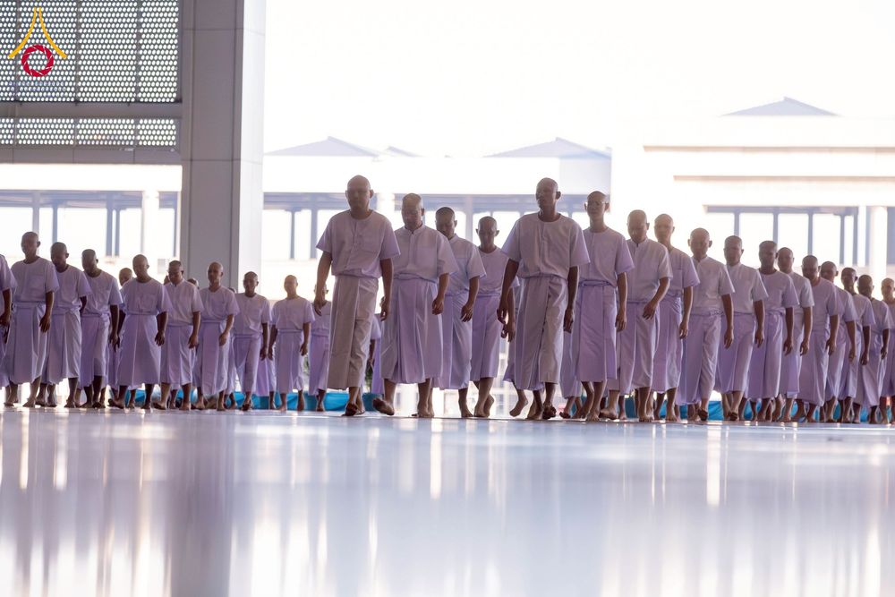 ภาพ No.277361:วันเสาร์ที่ 6 ธันวาคม พ.ศ. 2568 พิธีบรรพชาอุปสมบทและพิธีถวายบาตร โครงการอุปสมบทบูชาธรรมมหาปูชนียาจารย์ ประจำปี พ.ศ.2568 โครงการบวชพระนานาชาติ AEC และ WAB รุ่น CEO (นักบริหาร) รุ่นที่ 5 ณ โบสถ์พระไตรปิฏก วัดพระธรรมกาย