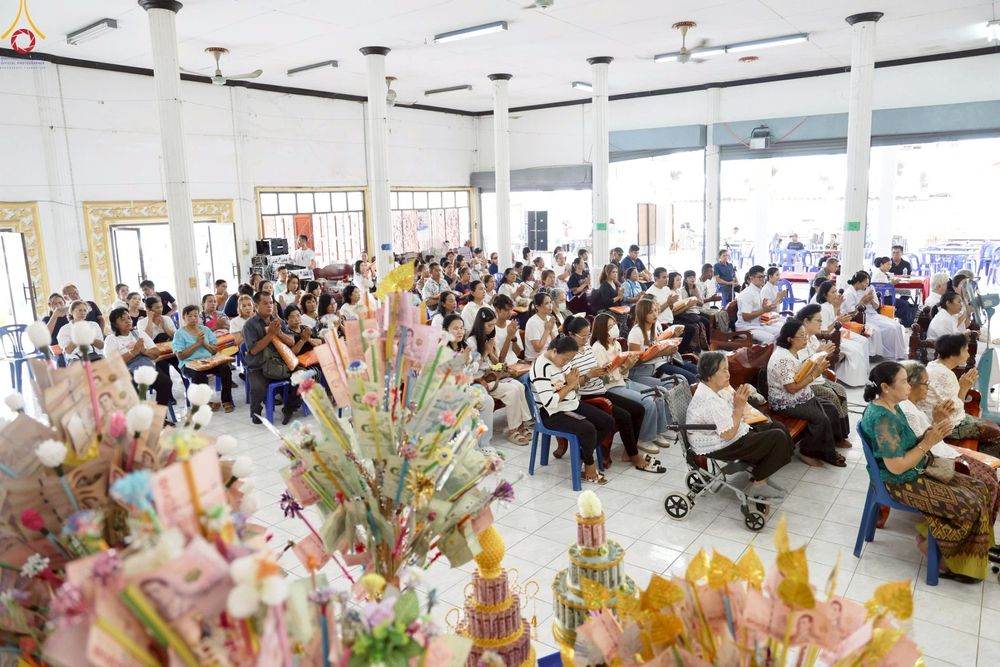 ภาพ No.268059:วันที่ 26 ตุลาคม พ.ศ. 2568 พิธีทอดกฐินสามัคคีทั่วไทย ณ วัดพักตราราม ต.บ้านปรก อ.เมืองสมุทรสงคราม จ.สมุทรสงคราม โดยคณะศิษยานุศิษย์ บูชาธรรม 81 ปี หลวงพ่อธัมมชโย