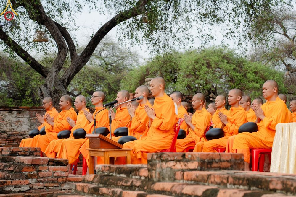 ภาพ No.138492:พิธีตักบาตร วัดราชบูรณะ จ.พระนครศรีอยุธยา วันที่ 25 พฤษภาคม พ.ศ.2567