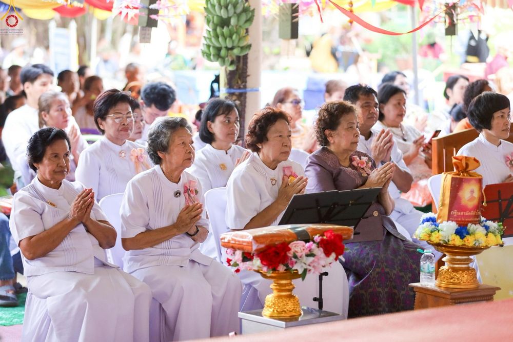 ภาพ No.250865:วันพุธที่ 8 ตุลาคม พ.ศ. 2568 พิธีทอดกฐินสามัคคีทั่วไทย 30,000 วัด โดยคณะศิษยานุศิษย์ บูชาธรรม 81 ปี หลวงพ่อธัมมชโย ณ วัดวังวน อ.พรหมพิราม จ.พิษณุโลก