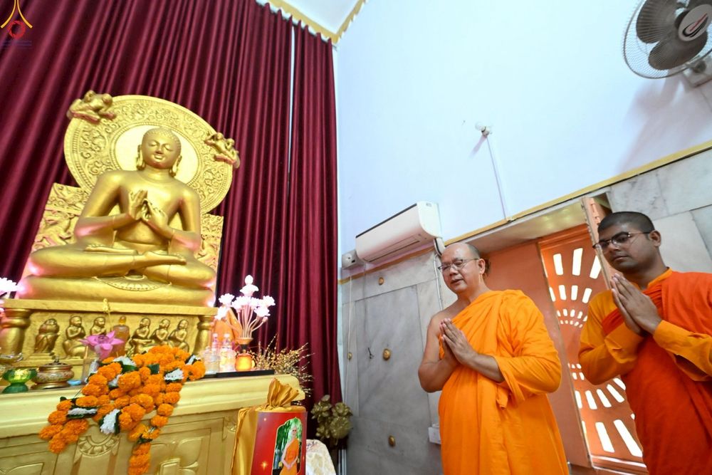 ภาพ No.263390:วันที่ 17 ตุลาคม พ.ศ. 2568 ทอดกฐินสมทบวัดต่างประเทศ ณ วัดมหาโพธิเดลลี ประเทศอินเดีย 