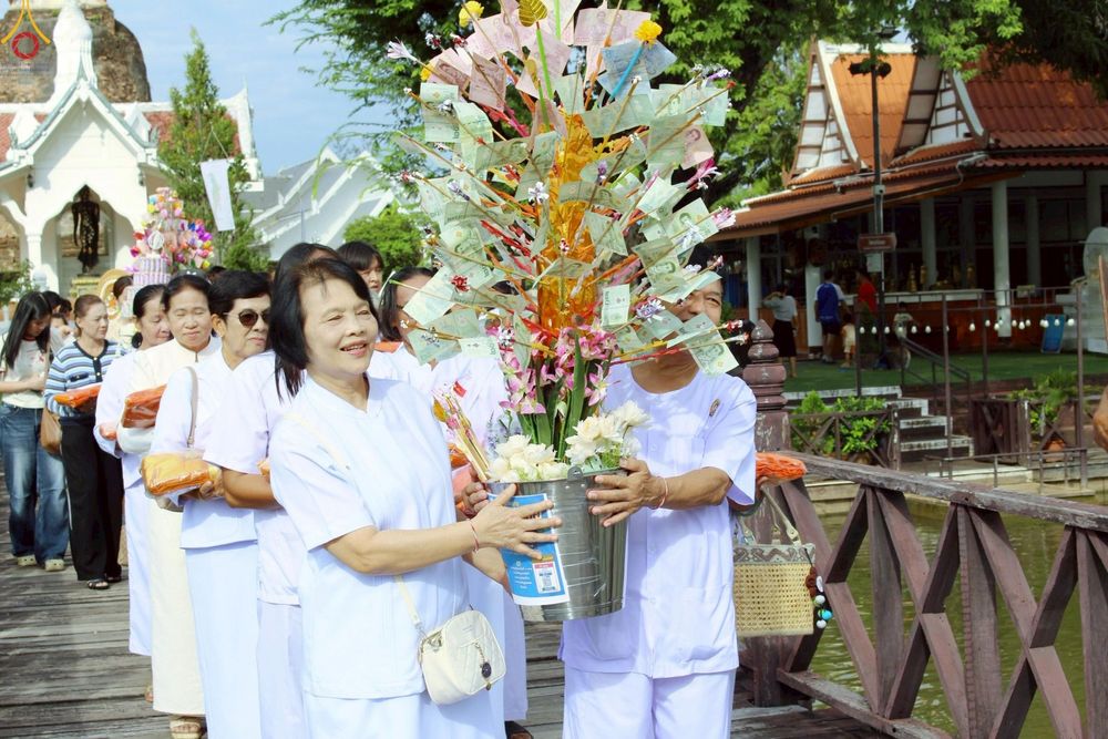 ภาพ No.266646:วันที่ 18 ตุลาคม พ.ศ. 2568 พิธีทอดกฐินสามัคคีทั่วไทย ณ วัดตระพังทอง ตำบลเมืองเก่า อำเภอเมือง จังหวัดสุโขทัย โดยคณะศิษยานุศิษย์ บูชาธรรม 81 ปี หลวงพ่อธัมมชโย