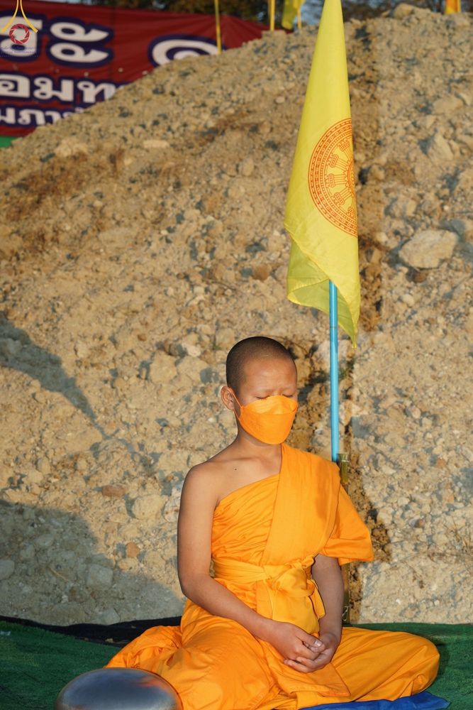 ภาพ No.75673:พิธีเจริญพระพุทธมนต์ และ ตักบาตรพระ 1,111 รูป  บำเพ็ญกุศลเพื่อถวายพระพรชัยมงคลแด่  สมเด็จพระเจ้าลูกเธอ เจ้าฟ้าพัชรกิติยาภา นเรนทิราเทพยวดี กรมหลวงราชสาริณีสิริพัชร มหาวัชรราชธิดา วันเสาร์ที่ 11 กุมภาพันธ์ พ.ศ. 2566 ณ วัดห้วยตองสัก อ.จอมทอง จ.เชียงใหม่