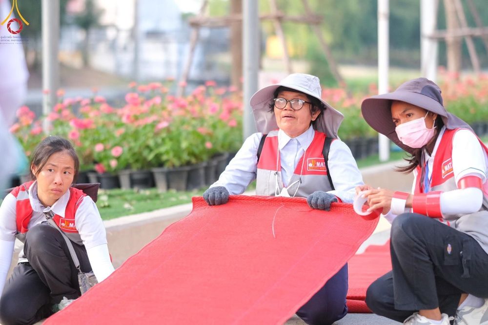 ภาพ No.191370:V.49 สารพัดV สารพัดดี ที่ธรรมยาตรา ในโครงการธรรมยาตรา กตัญญูบูชา มหาปูชนียาจารย์ พระมงคลเทพมุนี(สด จนฺทสโร) พระผู้ปราบมาร อนุสรณ์สถาน 7 แห่ง ปีที่ 13 ระหว่างวันที่ 2-31 มกราคม พ.ศ. 2568