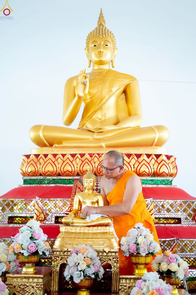 ภาพ No.234347:วันพฤหัสบดีที่ 24 กรกฎาคม พ.ศ. 2568 พิธีถวายสังฆทานแก่คณะสงฆ์ 323 วัด , พิธีมอบกองทุนหนุนแรงใจช่วยครูใต้ , พิธีทำบุญส่วนกุศลแด่ผู้วายชนม์ ในเหตุการณ์ความไม่สงบ 4 จังหวัด ชายแดนภาคใต้ (ปัตตานี , ยะลา , นราธิวาส , สงขลา) ปีที่ 21 ครั้งที่ 179 ณ วัดเวฬุวัน 