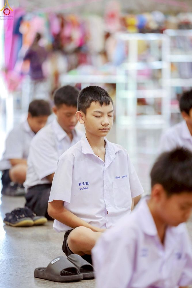ภาพ No.246361:วันที่ 8-9 กันยายน พ.ศ. 2568 ศูนย์ปฏิบัติธรรมสมุทรปราการ นำทีมจัดอบรมโครงการอบรมคุณธรรม , จริยธรรม ในหัวข้อ การค้นพบศักยภาพในตนเอง เพื่อพัฒนานิสัย ผ่านนวัตกรรมความดีสากล ณ โรงเรียนวัดราษฎ์บูรณะ ต.บางปลา อ.บางพลี จ.สมุทรปราการ