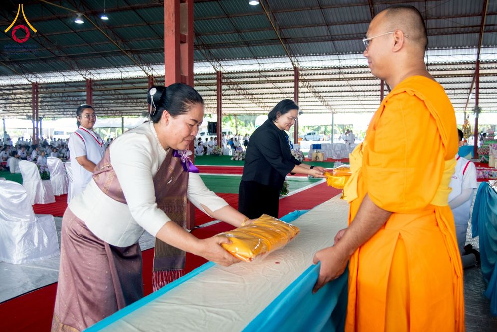 ภาพ No.265966:วันพุธที่ 5 พฤศจิกายน พ.ศ. 2568 (วันพระ ขึ้น 15 ค่ำ เดือน 12) พิธีทอดกฐิน ณ พุทธอุทยานนานาชาติ  อ.โพนพิสิย จ.หนองคาย