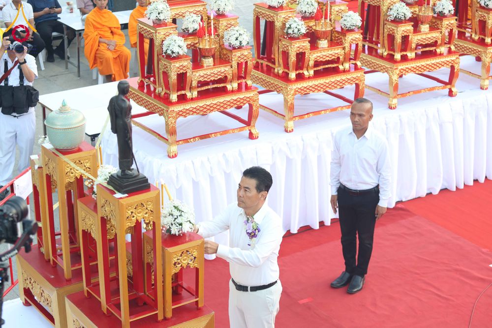 ภาพ No.312520:วันอาทิตย์ที่ 8 มีนาคม พ.ศ.2569 ทำบุญเมืองนครราชสีมา 558 ปี ตักบาตรพระ 10,000 รูป