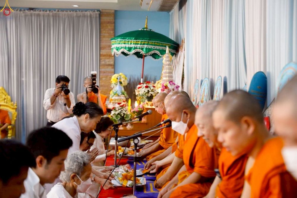 ภาพ No.253479:วันที่ 12 ตุลาคม พ.ศ. 2568 พิธีทอดกฐินสามัคคีทั่วไทย 30,000 วัด โดยคณะศิษยานุศิษย์ บูชาธรรม 81 ปี หลวงพ่อธัมมชโย ณ วัดแก้วแจ่มฟ้า เขตบางรัก กรุงเทพฯ