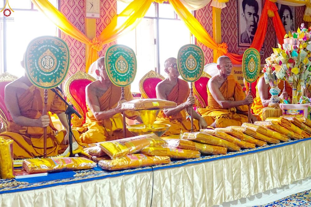 ภาพ No.260824:วันที่ 12 ตุลาคม พ.ศ. 2568 พิธีทอดกฐินสามัคคีทั่วไทย 30,000 วัด โดยคณะศิษยานุศิษย์ บูชาธรรม 81 ปี หลวงพ่อธัมมชโย ณ วัดทองรำไพ ต.แหลมฟ้าผ่า อ.พระสมุทรเจดีย์ จ.สมุทรปราการ