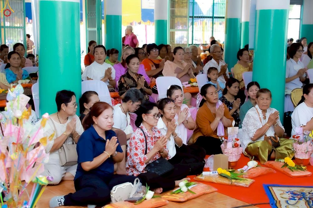 ภาพ No.257027:วันที่ 12 ตุลาคม พ.ศ. 2568 พิธีทอดกฐินสามัคคีทั่วไทย 30,000 วัด โดยคณะศิษยานุศิษย์ บูชาธรรม 81 ปี หลวงพ่อธัมมชโย ณ วัดวงษ์สวรรค์ ต.หันตะเภา อ.วังน้อย จ.พระนครศรีอยุธยา