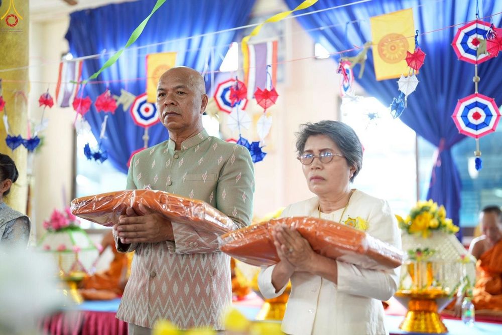 ภาพ No.264057:วันที่ 24 ตุลาคม พ.ศ. 2568 พิธีทอดกฐินสามัคคีทั่วไทย 30,000 วัด โดยคณะศิษยานุศิษย์ บูชาธรรม 81 ปี หลวงพ่อธัมมชโย ณ วัดบ้านปรางค์ อ.คง จ.นครราชสีมา