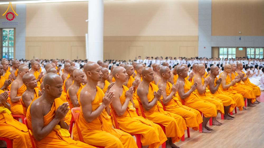 ภาพ No.306480:วันที่ 31 มกราคม พ.ศ. 2569  พิธีบำเพ็ญกุศล 100 วัน เพื่ออุทิศถวายแด่  สมเด็จพระนางเจ้าสิริกิติ์ พระบรมราชินีนาถ พระบรมราชชนนีพันปีหลวง ณ ห้องแก้วสารพัดนึก2 วัดพระธรรมกาย ปทุมธานี