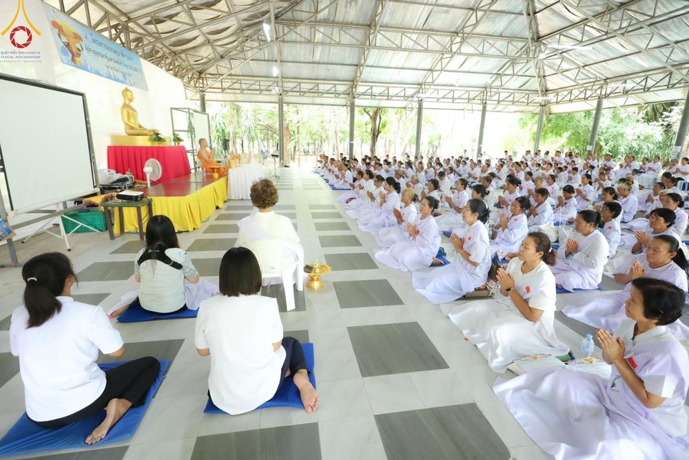 ภาพ No.155095:โครงการอุบาสกแก้ว อุบาสิกาแก้ว รุ่นที่ 2 ตัวแทนทอดกฐินสามัคคีทั่วไทย 30,000 วัด บูชาธรรม 80 ปี หลวงพ่อธัมมชโย จังหวัดบุรีรัมย์ ระหว่างวันที่ 13-15 กันยายน พ.ศ. 2567