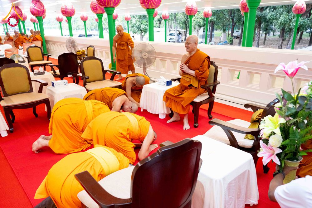 ภาพ No.308959:วันอาทิตย์ที่ 8 กุมภาพันธ์ พ.ศ. 2569  พิธีต้อนรับพระบัญชาสมเด็จพระสังฆราช แต่งตั้ง  “พระครูปลัดรัตนวีรวัฒน์” (รังสฤษดิ์ อิทฺธิจินฺตโก) เจ้าอาวาสวัดพระธรรมกาย ให้ดำรงตำแหน่ง “ที่ปรึกษาเจ้าคณะจังหวัดปทุมธานี”